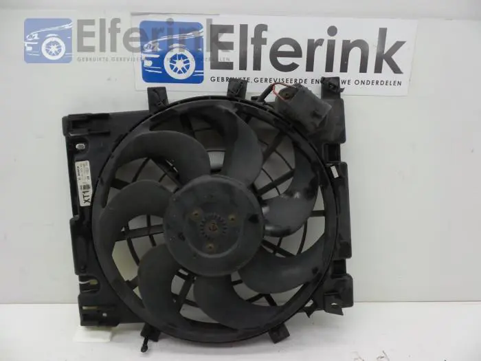 Fan motor Opel Zafira B