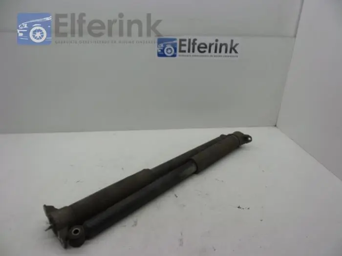 Shock absorber kit Volvo V40