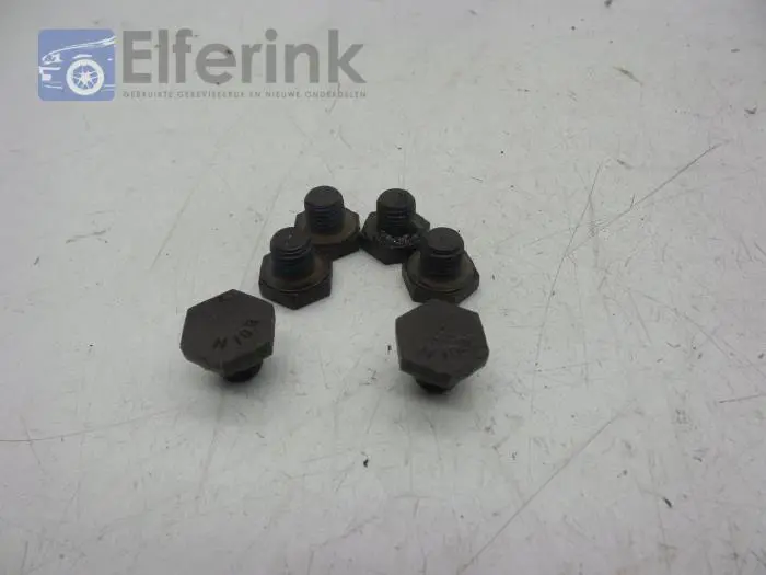 Set of bolts Saab 900