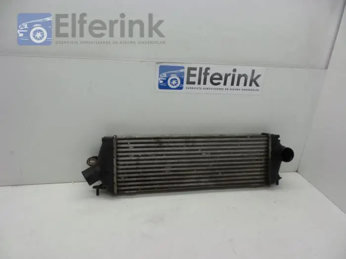 Intercooler Opel Vivaro