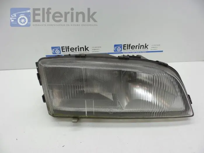 Headlight, right Volvo V70/S70