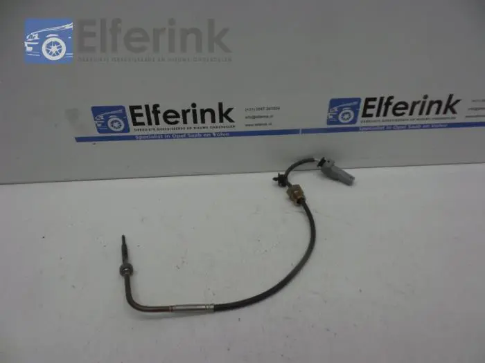 Exhaust heat sensor Opel Insignia