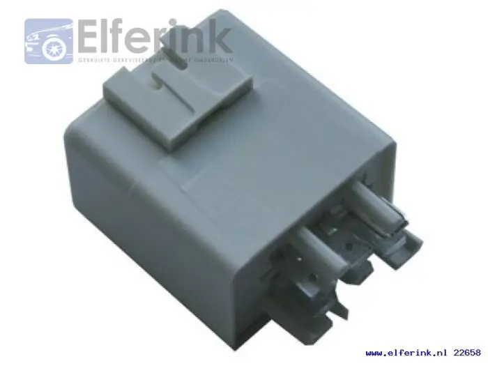 Fuel pump relay Volvo 9-Serie