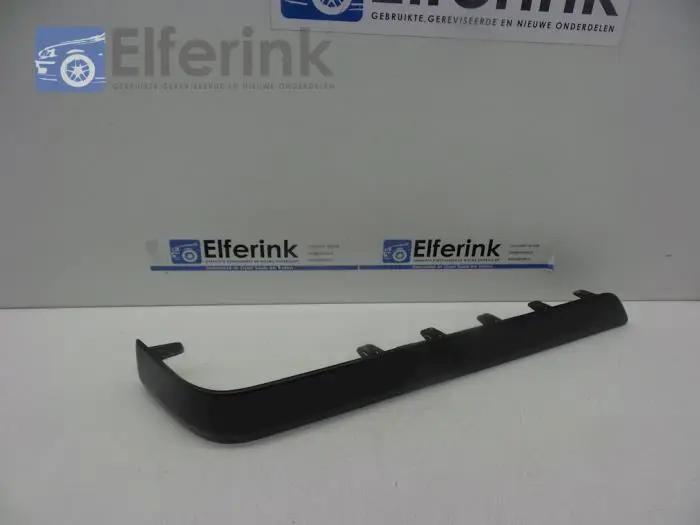 Rear bumper strip, left Volvo V70