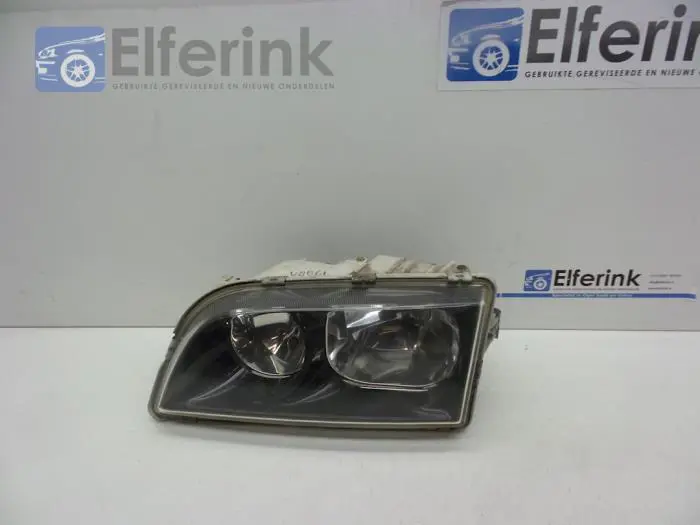 Headlight, left Volvo V40