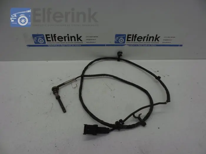 Exhaust heat sensor Opel Insignia