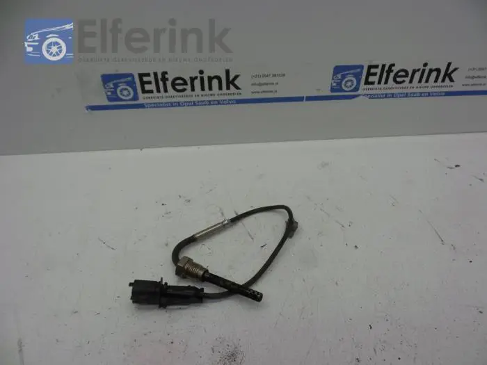 Exhaust heat sensor Opel Insignia