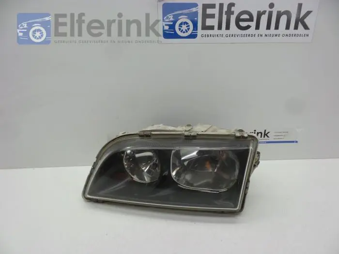 Headlight, left Volvo V40