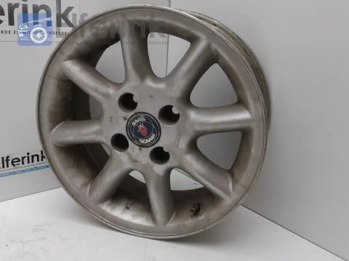 Wheel Saab 9000