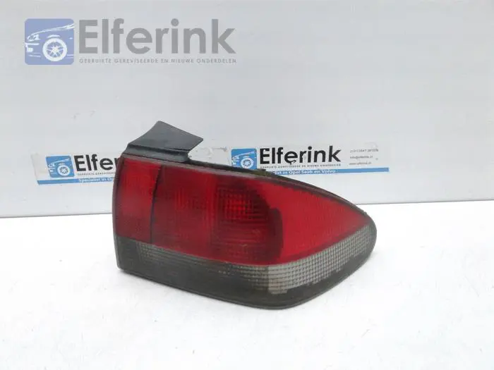 Taillight, right Saab 900