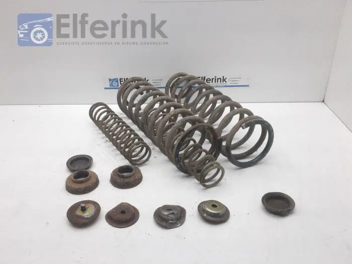 Auxiliary spring kit Volvo 2-Serie