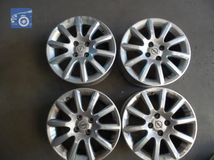 Set of wheels Opel Astra