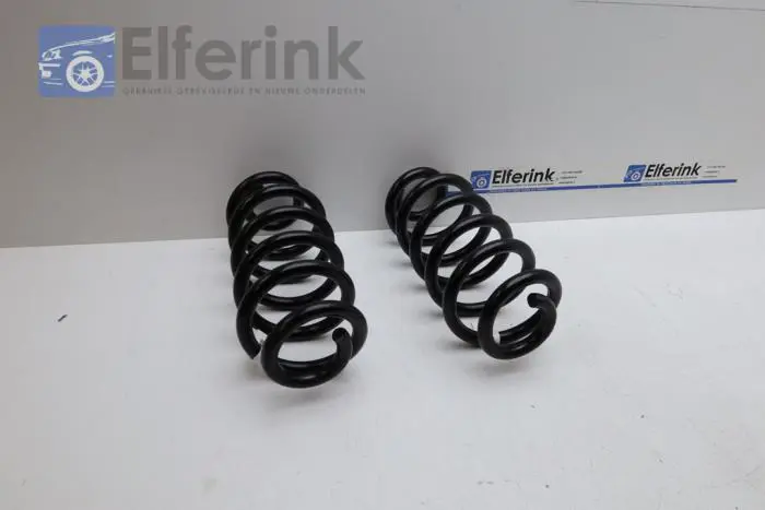 Rear coil spring Lynk & Co 01