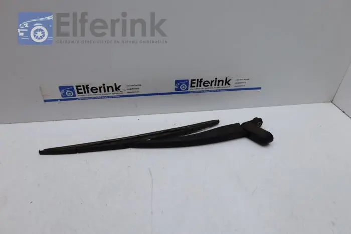 Rear wiper arm Opel Zafira B