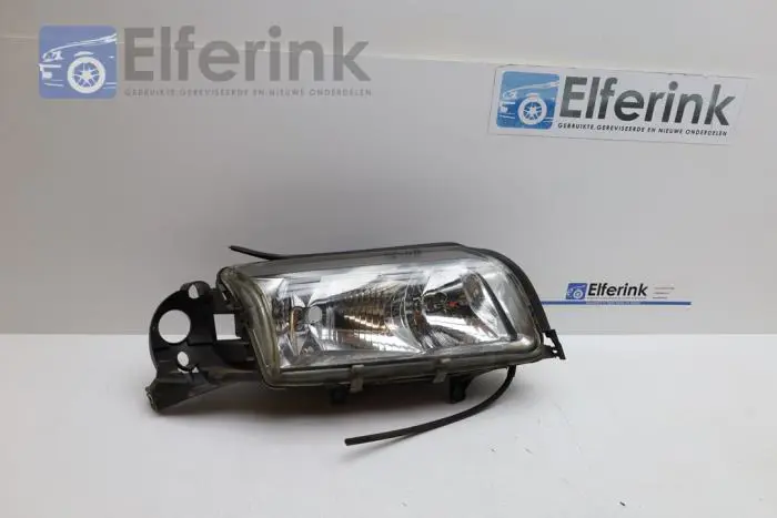 Headlight, right Volvo S80