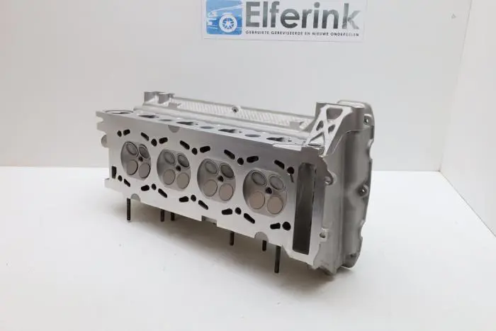 Cylinder head Saab 9-5