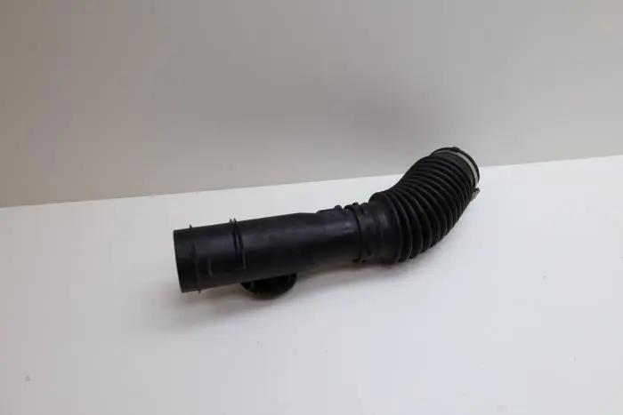 Air intake hose Saab 9-7