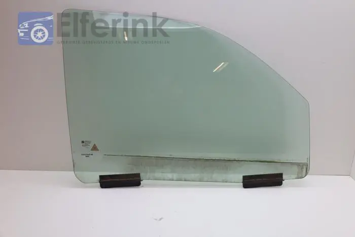 Door window 4-door, front right Saab 9-7X