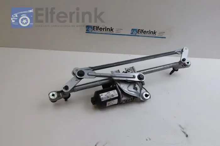 Wiper motor + mechanism Lynk & Co 01