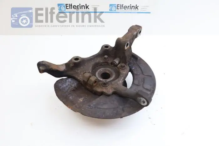 Knuckle, front right Volvo V70/S70