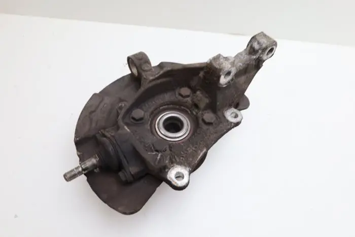 Knuckle, front left Volvo V70/S70