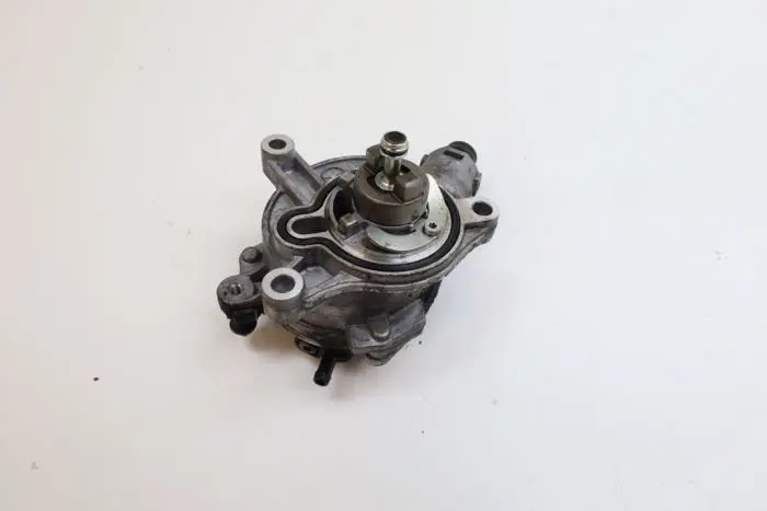 Brake servo vacuum pump Volvo V60