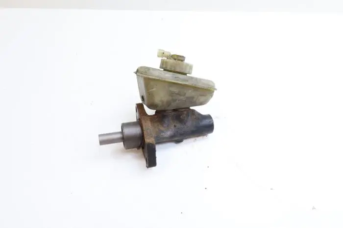 Master cylinder Saab 900