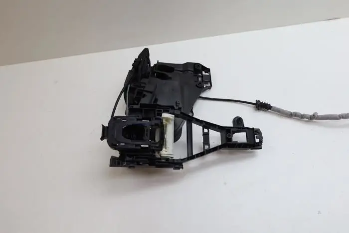 Door lock mechanism 4-door, front left Volvo XC40