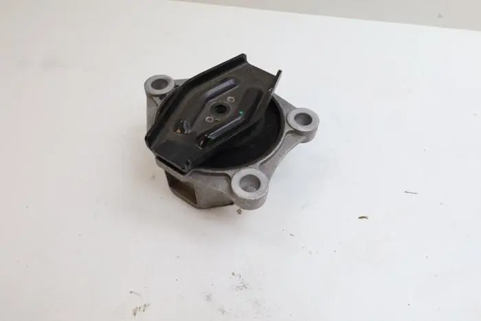 Engine mount Volvo XC40