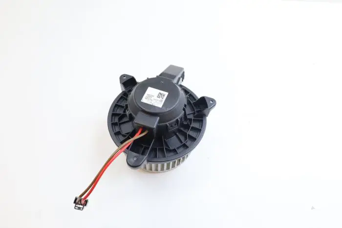 Heating and ventilation fan motor Volvo XC40