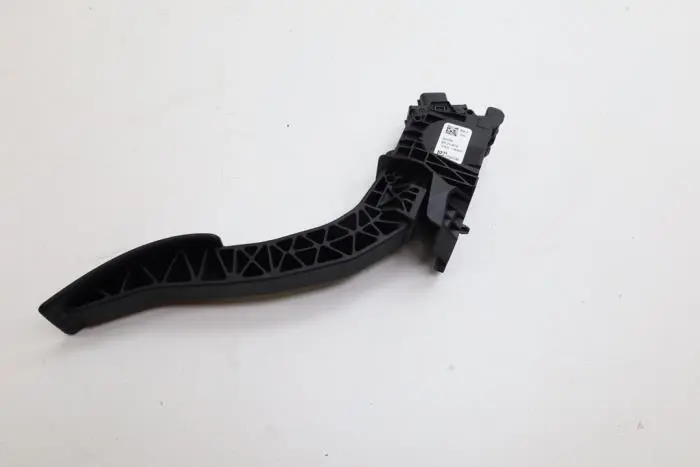 Accelerator pedal Volvo XC40