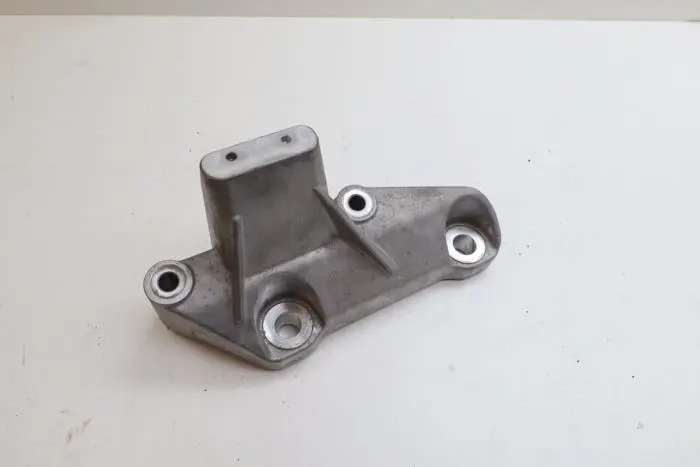 Engine mount Volvo XC40