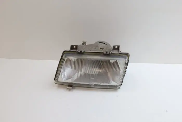 Headlight, left Saab 900