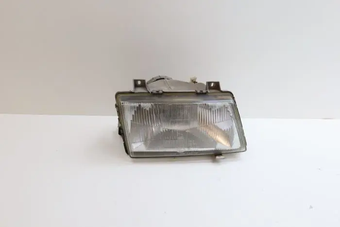 Headlight, right Saab 900