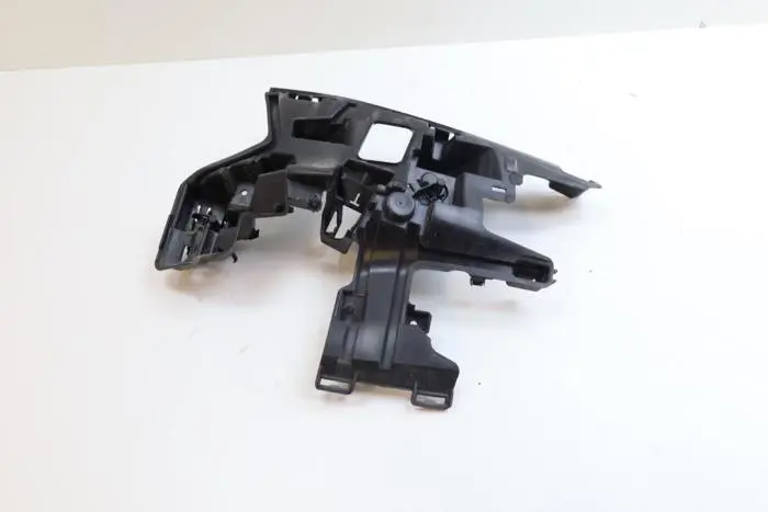 Front bumper bracket, right Volvo V40