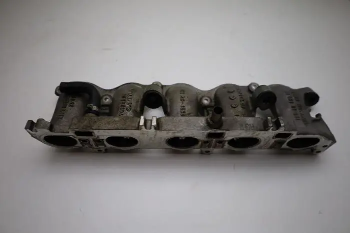 Intake manifold Volvo S80