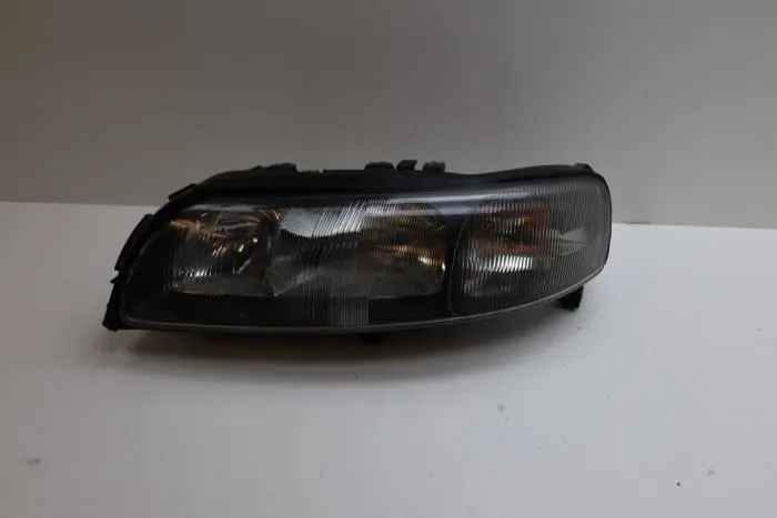 Headlight, left Volvo V70