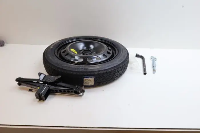 Jackkit + spare wheel Volvo XC60