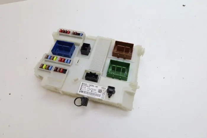 Fuse box Volvo V60