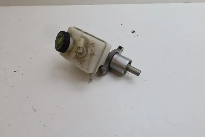 Master cylinder Mercedes A-Klasse