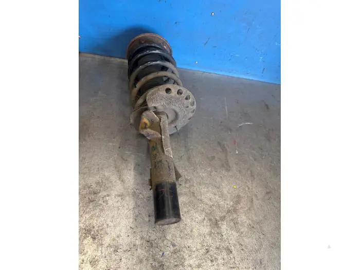 Front shock absorber, right Volvo XC60