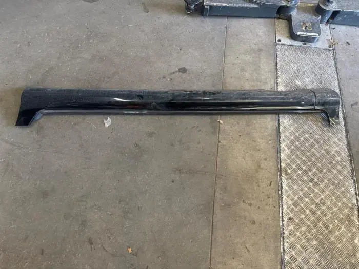 Sill, left Volvo XC60