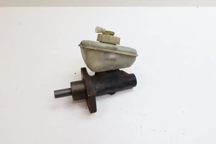 Master cylinder Saab 9-3