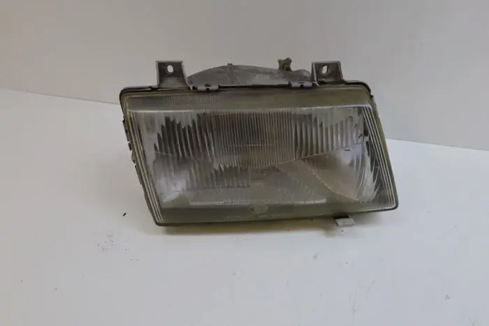 Headlight, right Saab 900