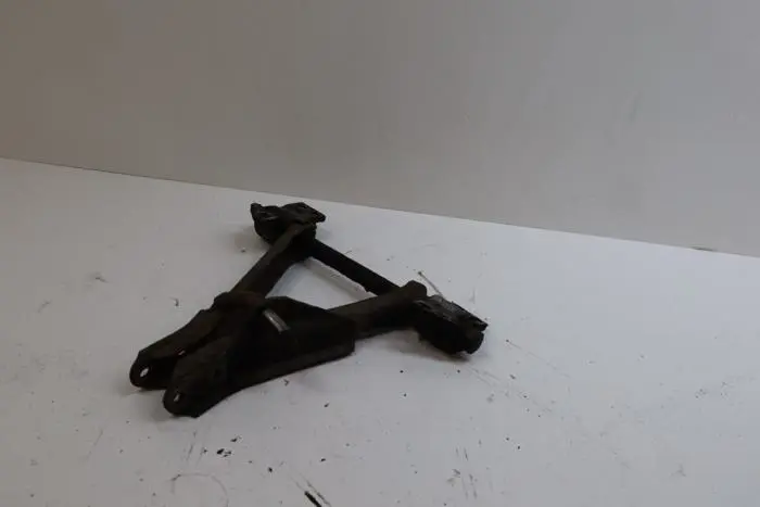 Front lower wishbone, left Saab 900