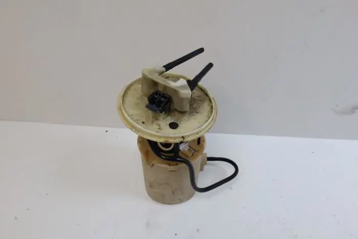 Electric fuel pump Saab 900