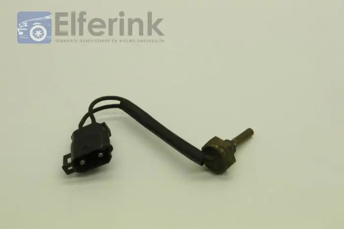 Engine temperature sensor Volvo V40