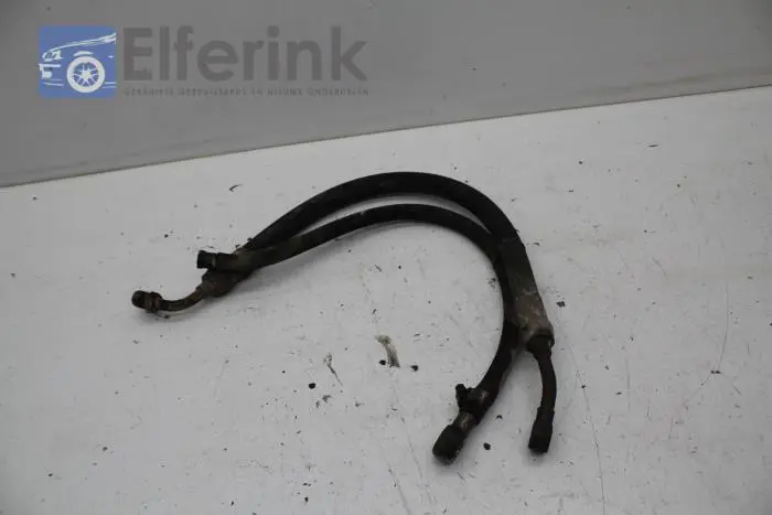 Power steering line Volvo 2-Serie