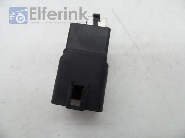 Relay Volvo C30