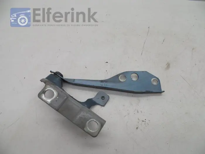 Bonnet Hinge Volvo C30